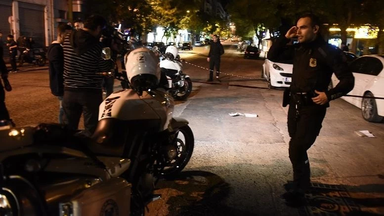 «Βροχή» οι σφαίρες τα ξημερώματα στα Εξάρχεια! «Πιστολίδι» και ξεκαθάρισμα λογαριασμών ανάμεσα σε μπράβους